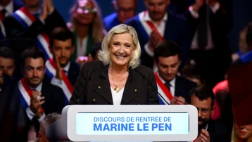 Fransa'da tarihi dönüm noktası. Le Pen Senato zaferiyle köşke koşuyor