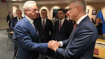 Sağlık Bakanı Memişoğlu, ABD'li mevkidaşıyla bir araya geldi