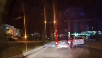 Elazığ'da tehlikeli şerit değiştiren sürücüye ceza