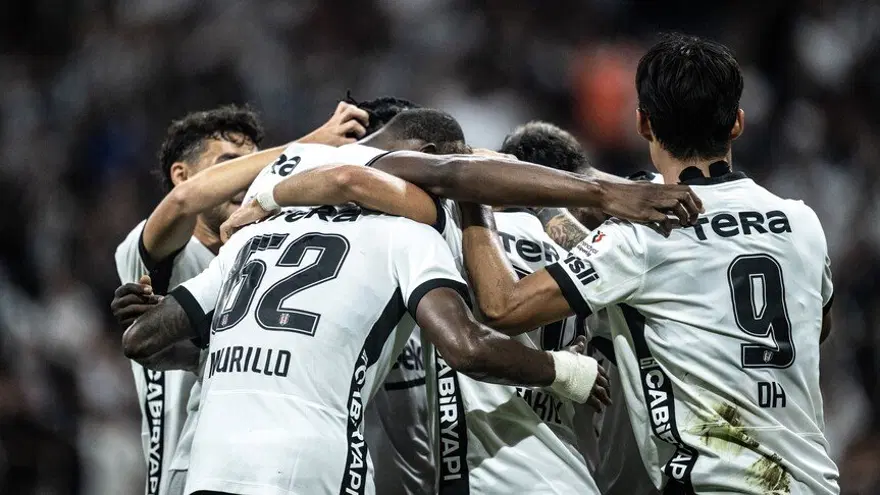 BEŞİKTAŞ BU YIL İÇ SAHADA KAYBETMİYOR 4