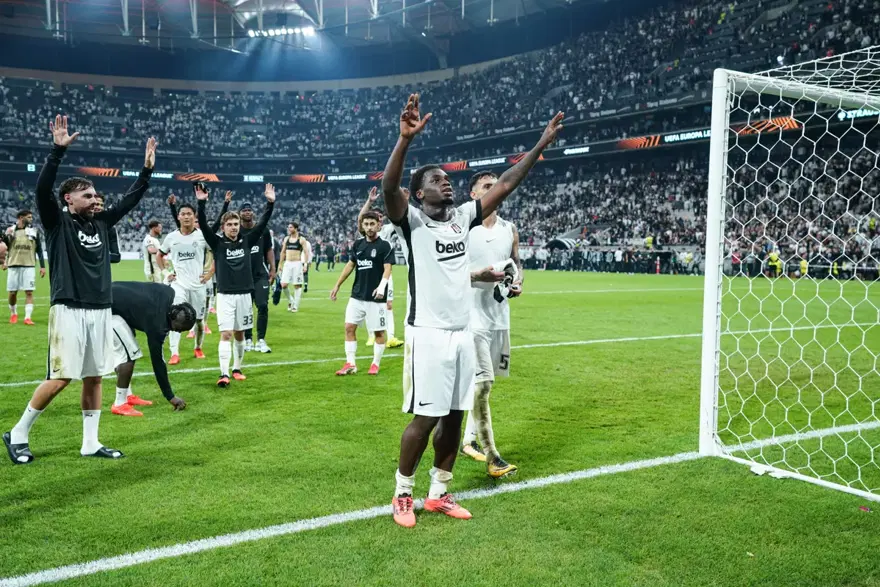 TÜRKİYE, HOLLANDA'YA YAKLAŞTI 2