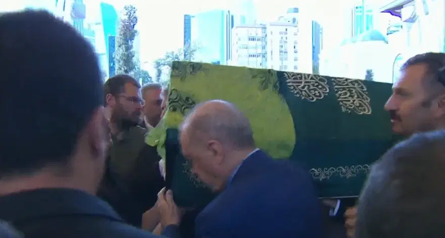 Cumhurbaşkanı Erdoğan, Zehra Önen'in cenaze törenine katıldı 3