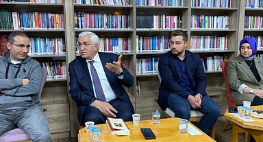 Erzurum'da gençlerle fikir buluşması