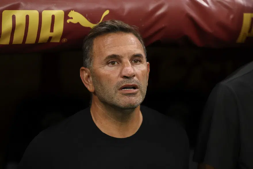 Galatasaray için olay iddia. Yöneticilerden Okan Buruk'a "Sıkıldık artık" sözleri 1