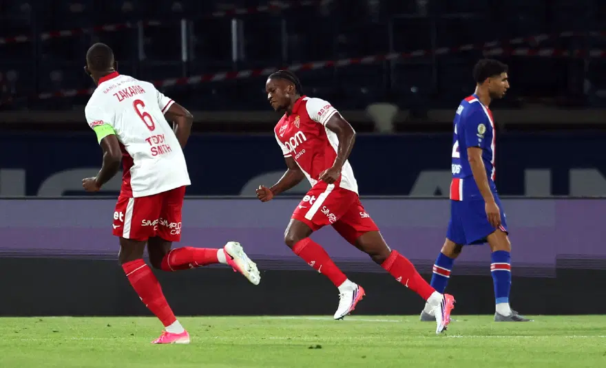 Galatasaray'ın rakibi PSG şokta. Monaco geriden gelip yendi 2