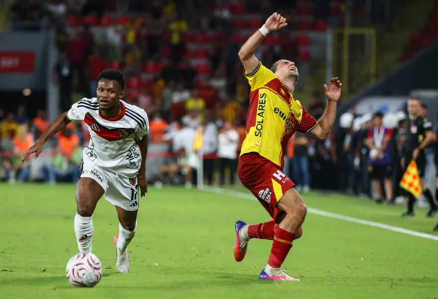 Göztepe kalecisi Gugeshashvili'den taraftara sert sözler. ''Bir gün mutlaka karşılaşacağız'' 2