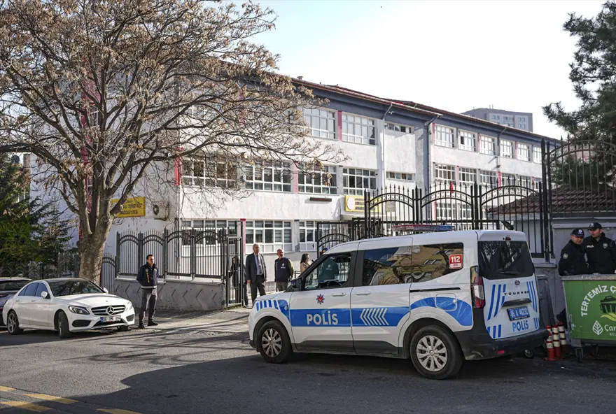 Güvenlik önlemleri üst seviyede. Okullara giriş çıkışta sıkı denetim uygulanacak 2
