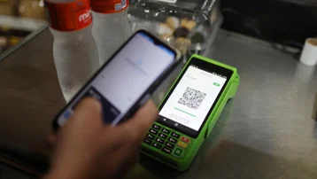 Brezilya cep telefonu gasplarının önünü alamıyor. Konu seçmenin gündeminde