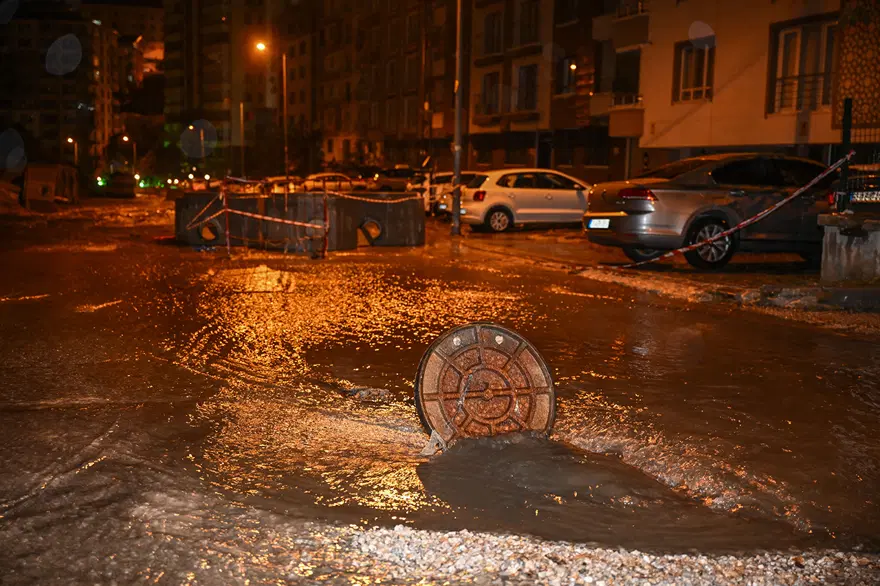ANKARA'DA DA SAĞANAK ETKİLİ OLUYOR 1