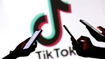 Japon seslendirme sanatçısından TikTok'a yapay zeka davası. "Sesimizi kopyalayıp bizi ezemezler"