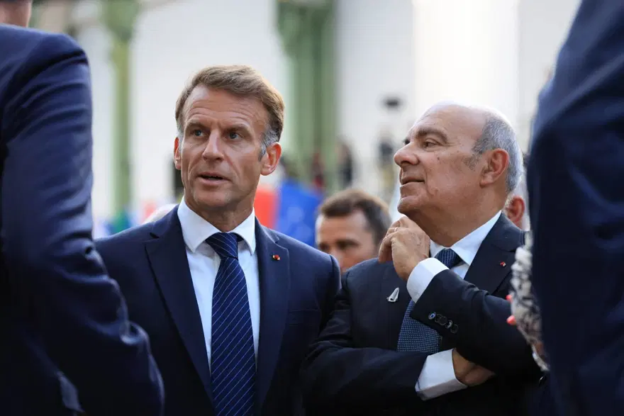 Macron'dan uzayda bağımsızlık çağrısı. "Yolcu mu olacağız, pilot mu?"