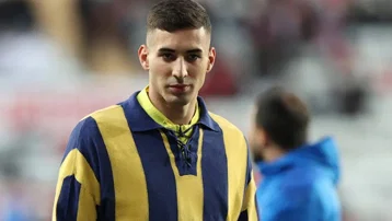 Fenerbahçe'ye milli yıldızdan kötü haber, antrenmanı yarıda bıraktı