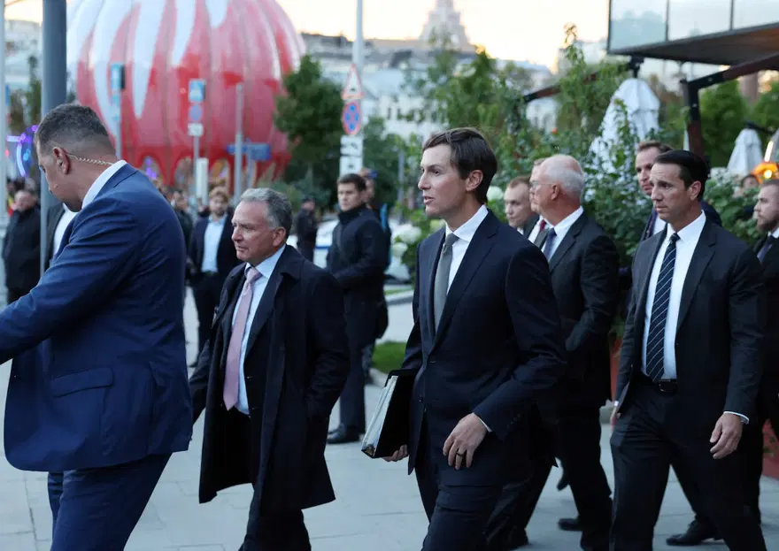 Putin, Trump'ın özel temsilcileriyle Kremlin'de görüştü