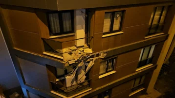 Alkollü sürücü dehşeti: Binanın 3. katına çarparak durabildi