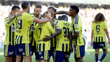 Kadıköy'de tarihi skor. Fenerbahçe, Eyüpspor'u 8 farkla geçti