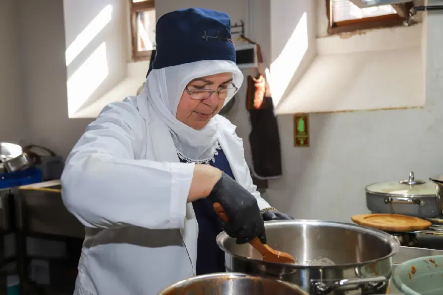 "UNUTULMAYA YÜZ TUTMUŞ LEZZET" 2