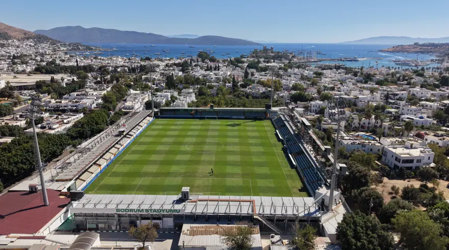Tek başına deplasmana gitti. Bodrum FK taraftarına ömür boyu kombine 3