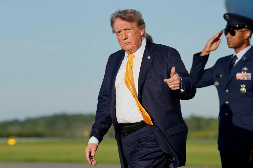 Trump’ın saçına ne oldu? Yeni görüntüsü dikkat çekti 1