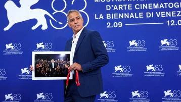 George Clooney, Venedik'te Trump yönetimini eleştirdi. "Ülkeyi liyakatsizler yönetiyor"
