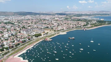 Tuzla'daki kötü kokunun kaynağı bulundu. Belediye ve polis sorumluları arıyor