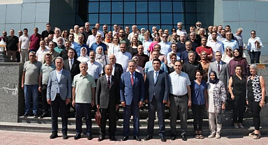 Yöneticilere protokol ve temsil eğitimi