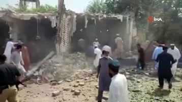 Pakistan'da cuma namazı sırasında bombalı saldırı. 16 ölü, 50'den fazla yaralı