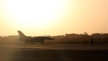 ABD'nin Michigan eyaletinde eğitim sırasında F-16 savaş uçağı düştü