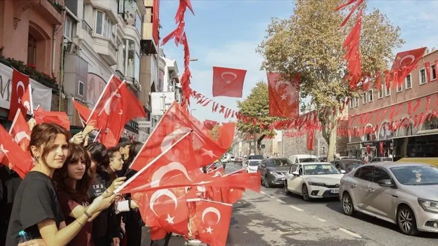 28 EKİM YARIM GÜN MÜ? 1