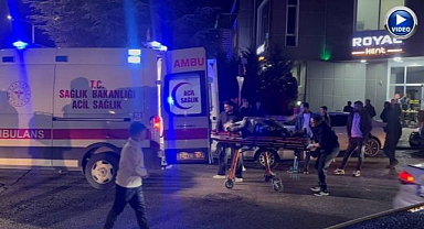 Kavşakta can pazarı! Motosiklet ile otomobil çarpıştı
