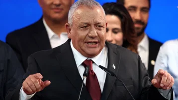 İsrail'de muhalefet lideri Eisenkot "Siyonist askerlik hükümeti" kuracaklarını söyledi