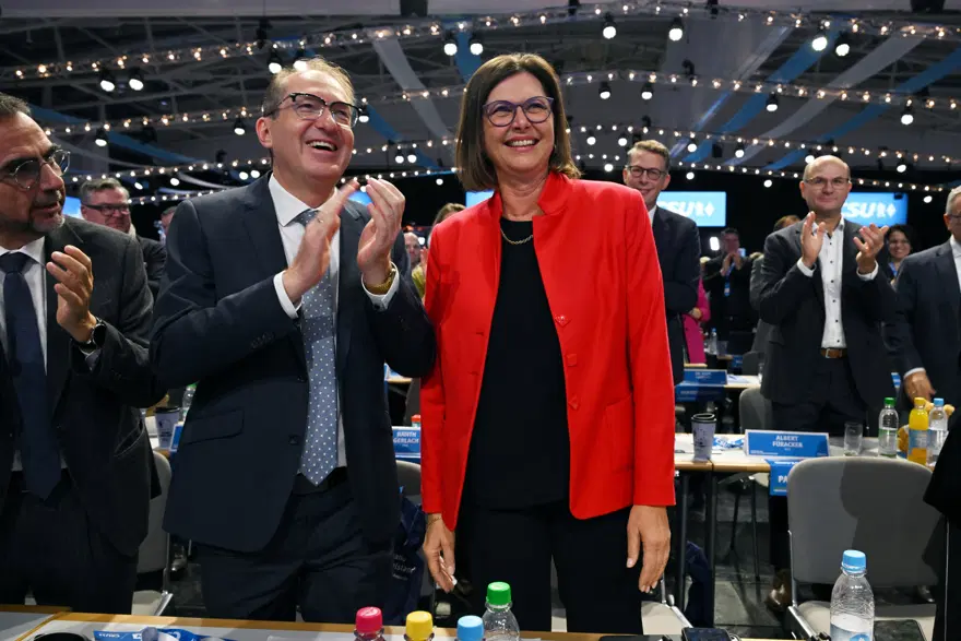 KOALİSYON ORTAKLARI KADIN CUMHURBAŞKANINDA ISRARCI 1