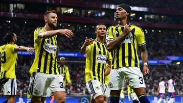 Fenerbahçe'nin konuğu Göztepe. Muhtemel 11'ler