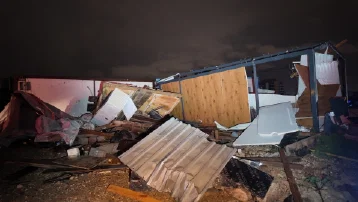 Antalya'da hortum işçi konteynerini parçaladı. 4 işçi öldü, 1 işçi yaralandı