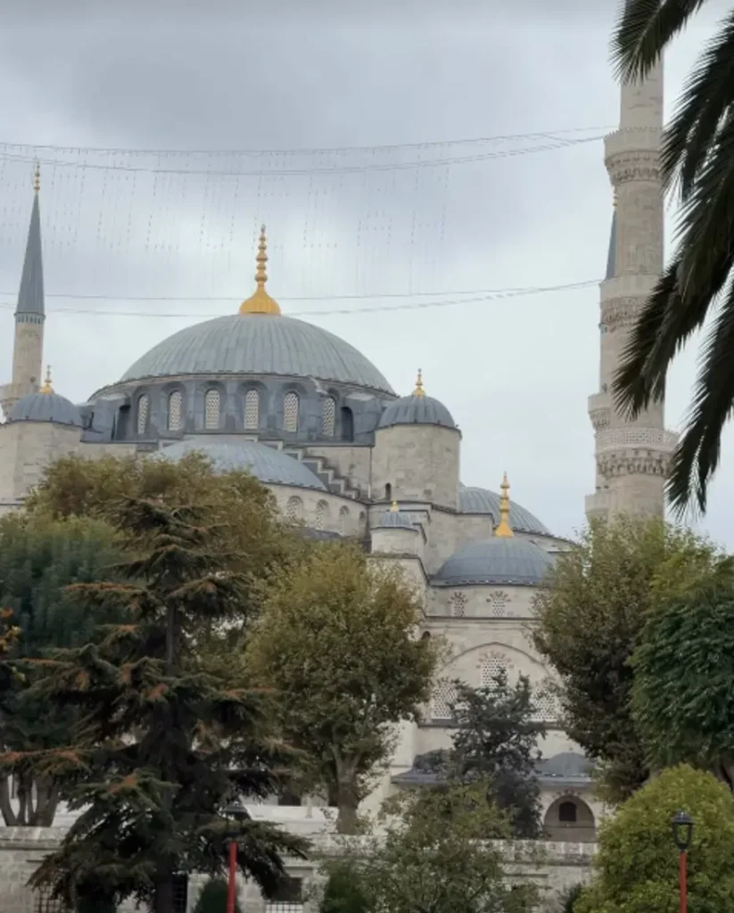 Barcelona'dan Türkiye paylaşımları. "Merhaba İstanbul" 2