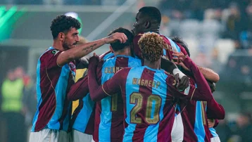Trabzonspor'da sakatlık şoku, golü attı oyundan çıktı