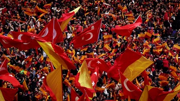Galatasaray'dan taraftarına haritalı uyarı. Kortej halinde 15 dakika yürüyecekler
