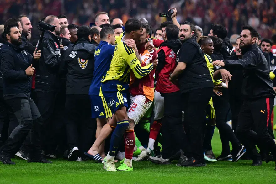 Derbi sonrası kavga eden futbolculara ceza kapıda. 10 maça kadar men gelebilir