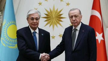 Cumhurbaşkanı Erdoğan ve Kazakistan Cumhurbaşkanı Tokayev bir araya geldi