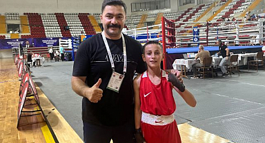 Minik boksör Çetin SEM sporcusu oldu