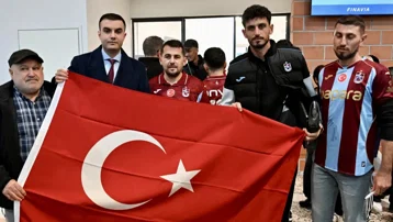 Trabzonspor'u Tempere'de taraftarları karşıladı
