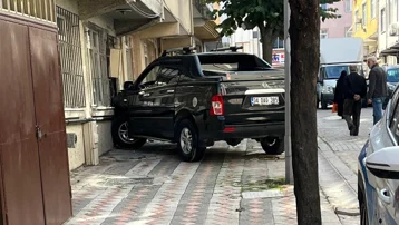 Otomobilini park etmek istedi. Yön tarifi yapan eşinin ölümüne neden oldu