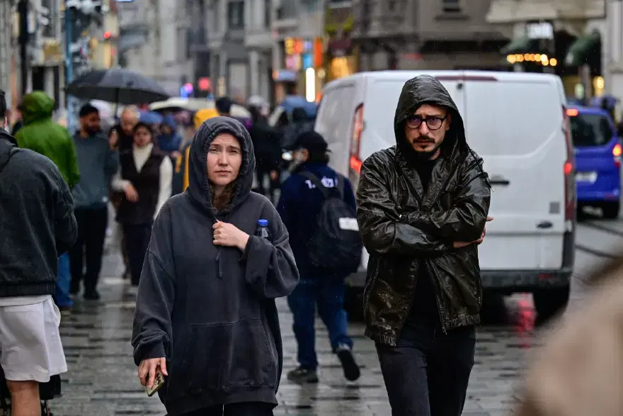 İstanbul'da sel alarmı. Saat verildi, bu ilçelerde yaşayanlar dikkat 1