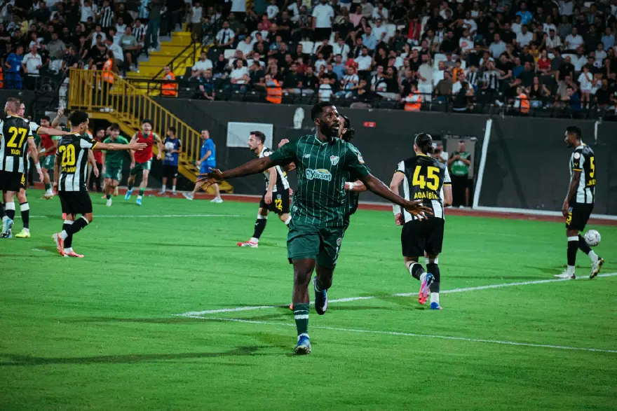 Kelechi Iheanacho, 1. Lig'i sallıyor. Metin Oktay'ın 64 yıllık rekorunu kırdı 1