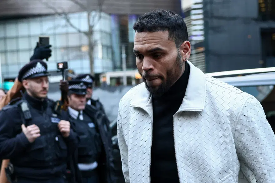Kulüpte kavgaya karışmıştı. Grammy ödüllü Chris Brown hakim karşısında