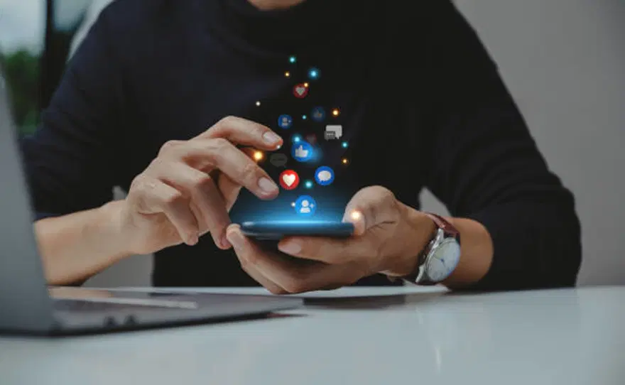 Meta ve Snapchat sanık sandalyesinde. İki genç teknoloji devlerini mahkemeye verdi