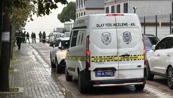 Avcılar'da okul önünde trafik kavgası: Bekçi, kendisine saldıran veliyi ayağından vurdu