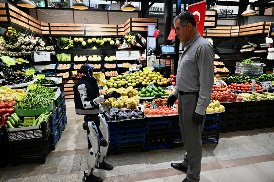 ETİKETLERİ TARIYOR 1