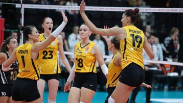 VakıfBank'tan Eczacıbaşı karşısında muhteşem geri dönüş