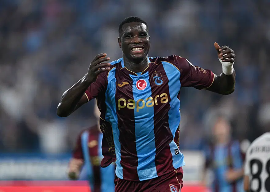 Trabzonspor'da sakatlık şoku, golü attı oyundan çıktı 1