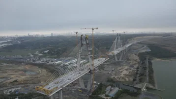 İstanbul'a 8 şeritli yeni köprü geliyor. 196 metre yüksekliğindeki kuleler yükseliyor